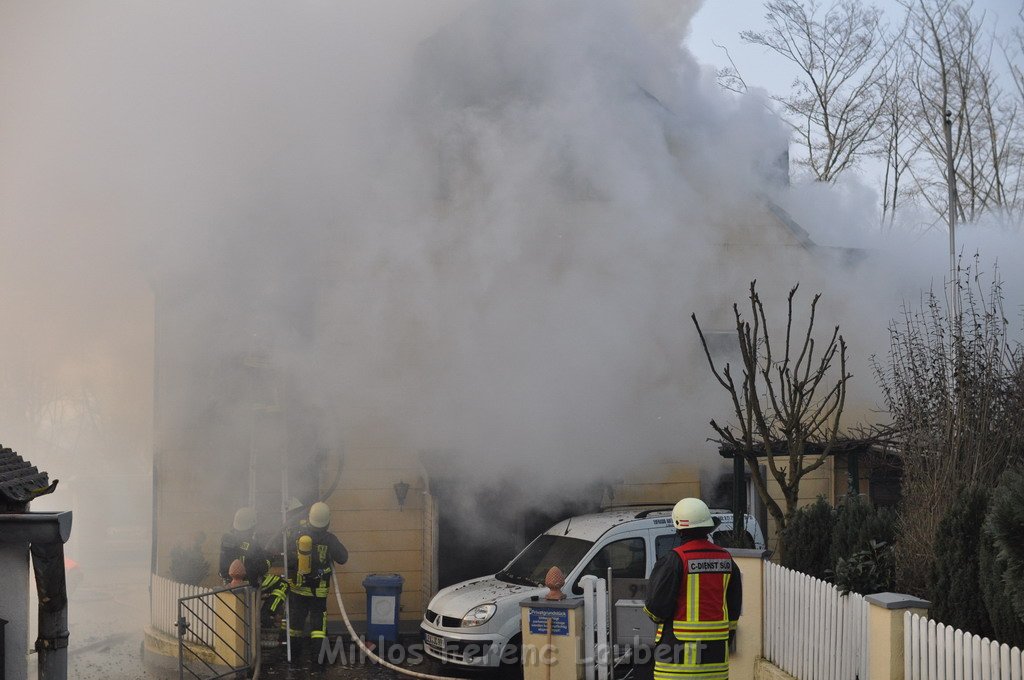 Haus komplett ausgebrannt Leverkusen P40.JPG